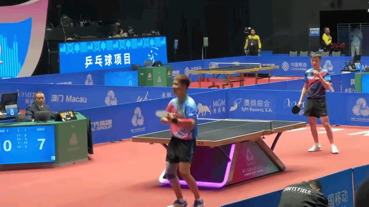 今天爆冷击败陈垣宇的高杨，原来是樊振东的竹马，怪不得赢球后摆出东哥巴黎奥运的