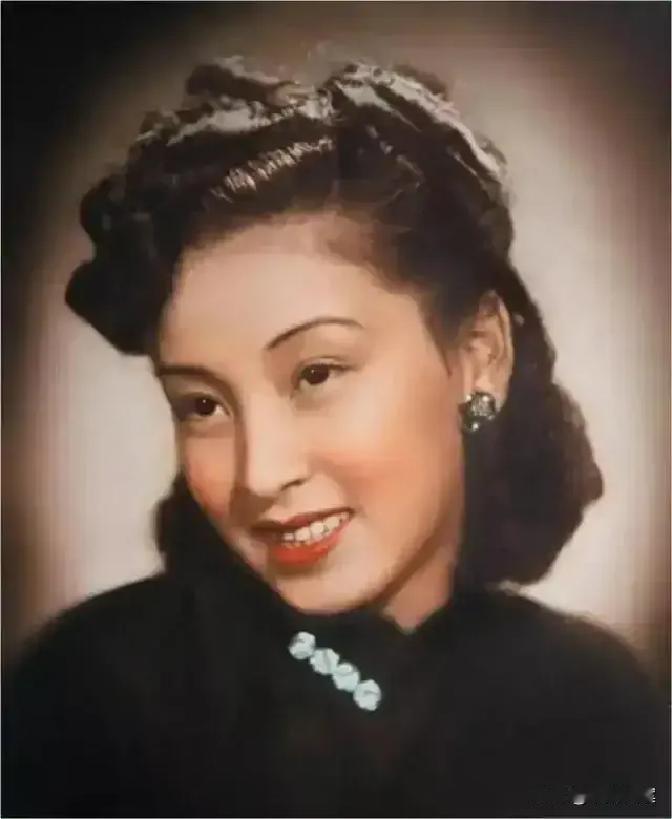 1930年9月22日，谭延闿50岁撒手人寰。老蒋为此下令降半旗三天，停止一切