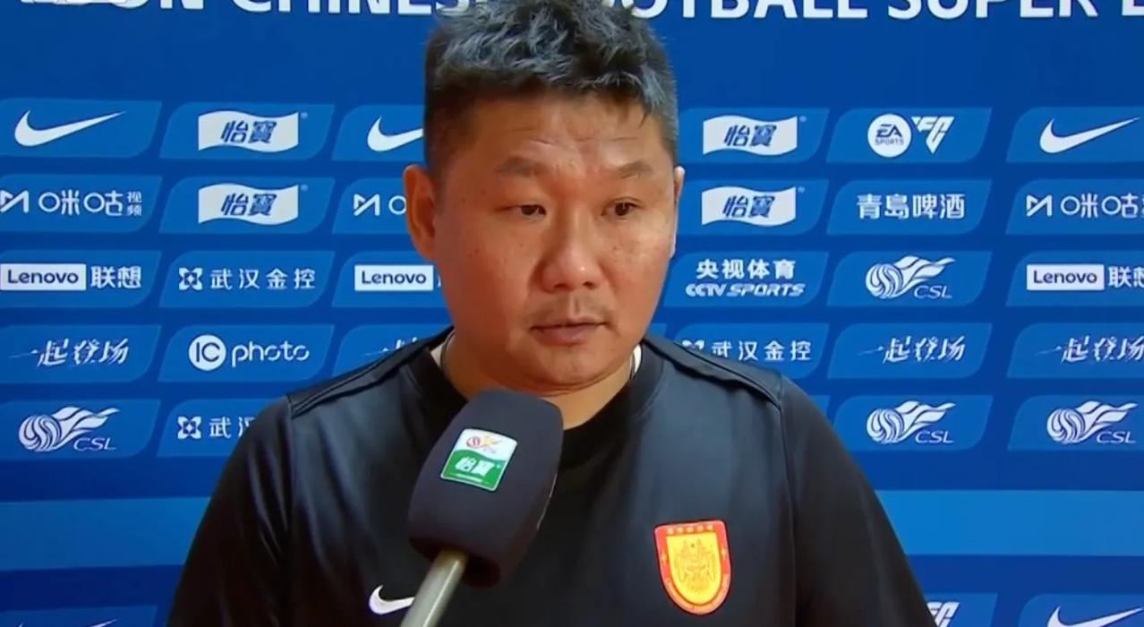 重庆铜梁龙主帅刘建业承认，输给上海海港是自己在战术方面不够多样化。在中超联赛的