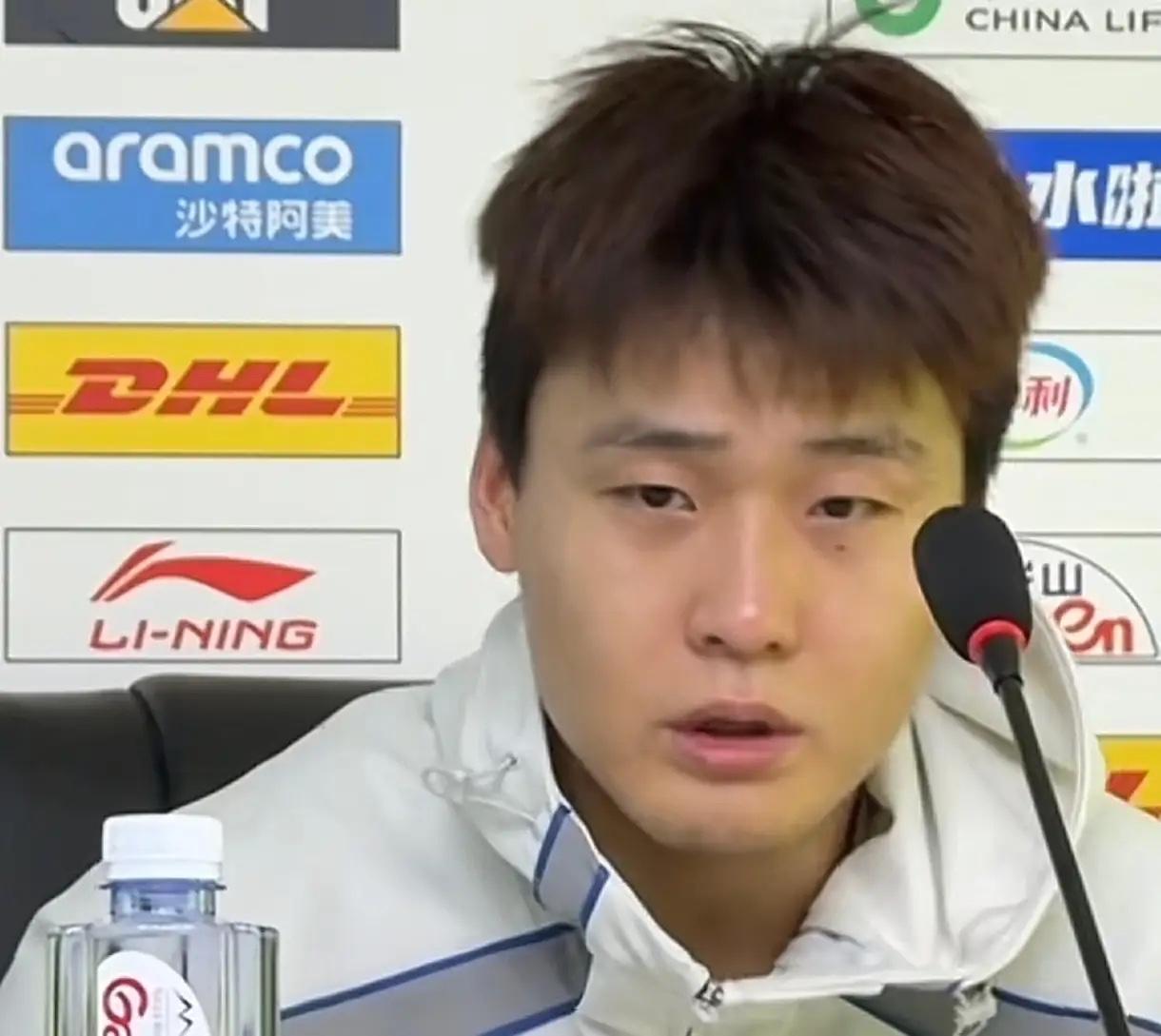徐杰的伤没有大问题，休养一下就好了，真真的让那些黑子们失望了！赵睿赛后发言表示对