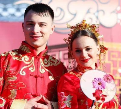 现在中俄通婚的越来越多，说实在的，别光看人姑娘长得好看、性子敞亮就一门心思扑进去