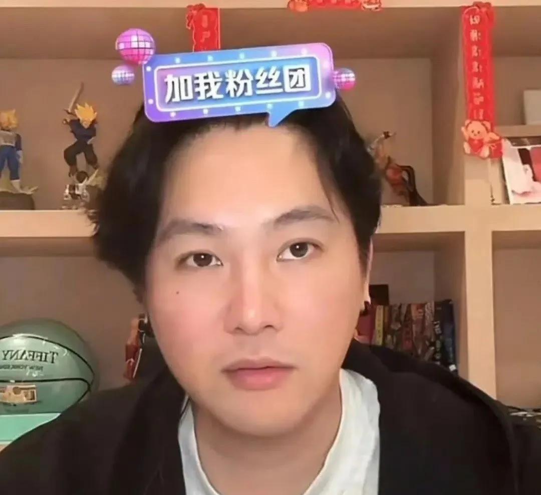 大S墓地风波：“大通铺”背后的遗产谜团近日，大S墓地位置曝光，引发轩然大波。其