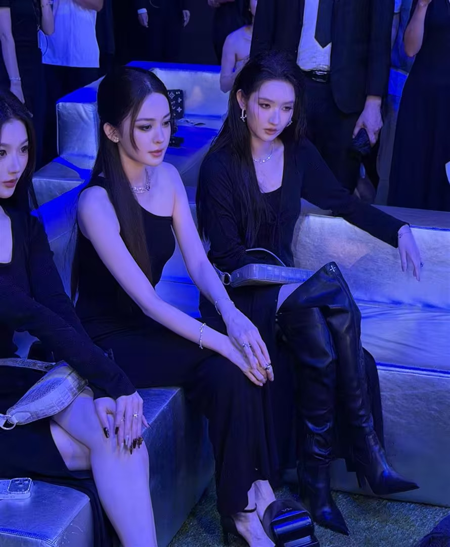 王玉雯、古力娜扎、孔雪儿三人同框，这颜值不相上下