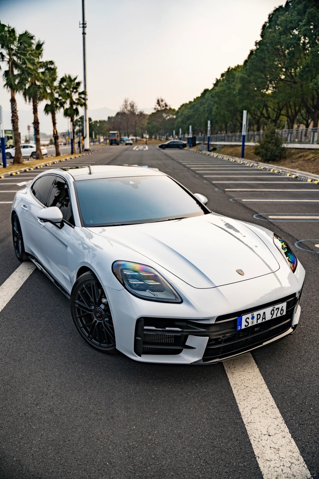 凌空灰保时捷PanameraGTS，无可替代绝美车片