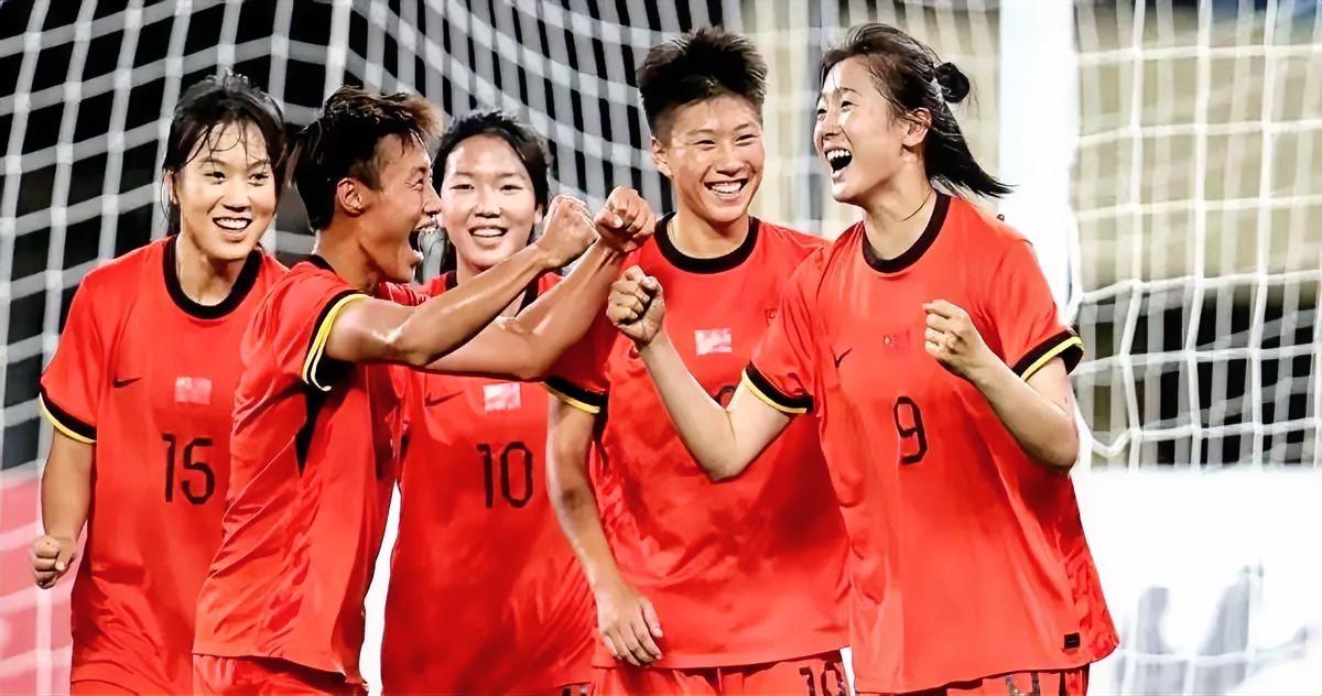 U17女足亚洲杯干脆改名为“东亚四强赛”算了！在这长达20年的赛事里，前四名几乎