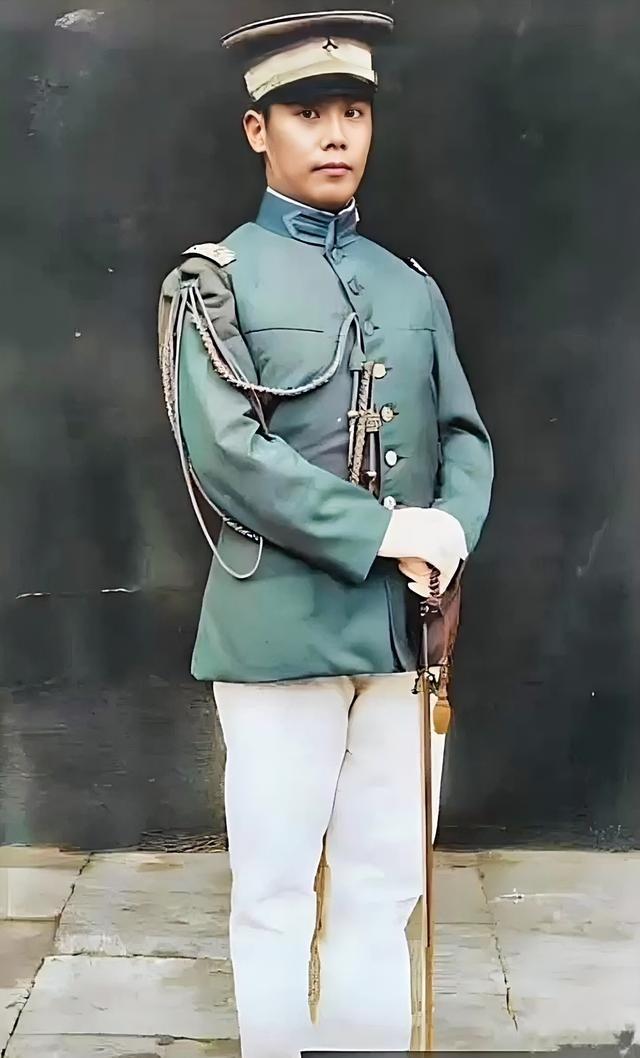 1950年，蒋介石“姐姐”被抓，她的处决意见上报至北京，周总理亲自去跟毛主席求情