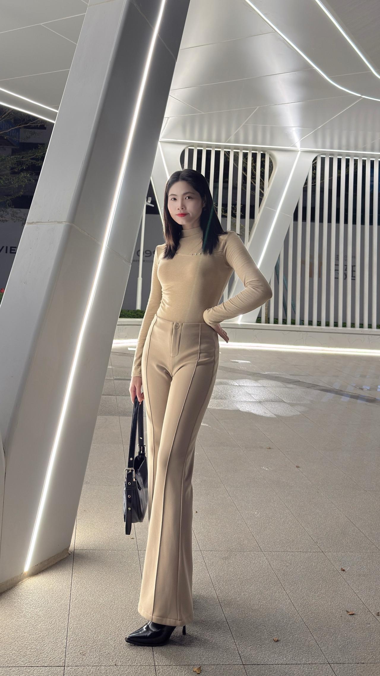 上热门大长腿高跟鞋