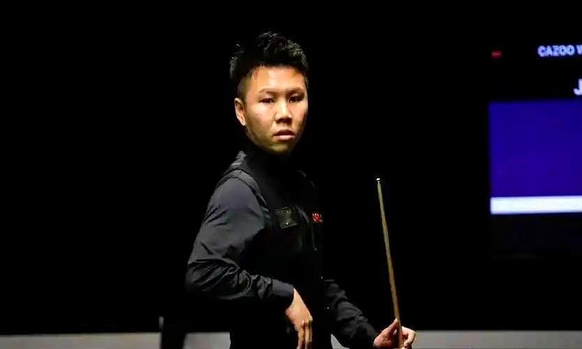 中国斯诺克这次下手太狠了。世界第二威尔逊刚被横扫出局，卫冕冠军塞尔比也提前回了家