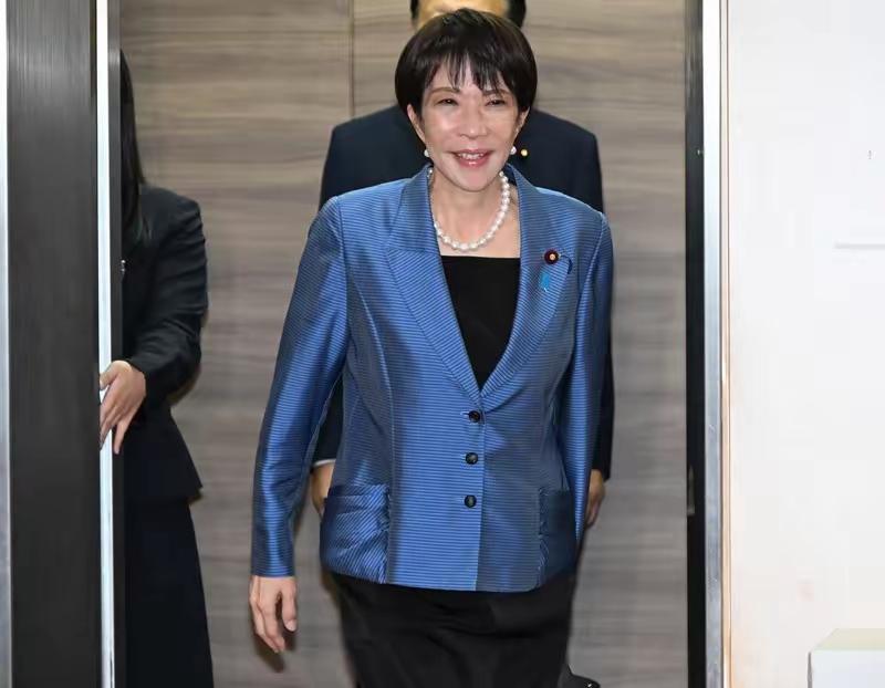 高市早苗当选后，中方当天的一句话，就被日本人重点关注！随着自民党成功拉起