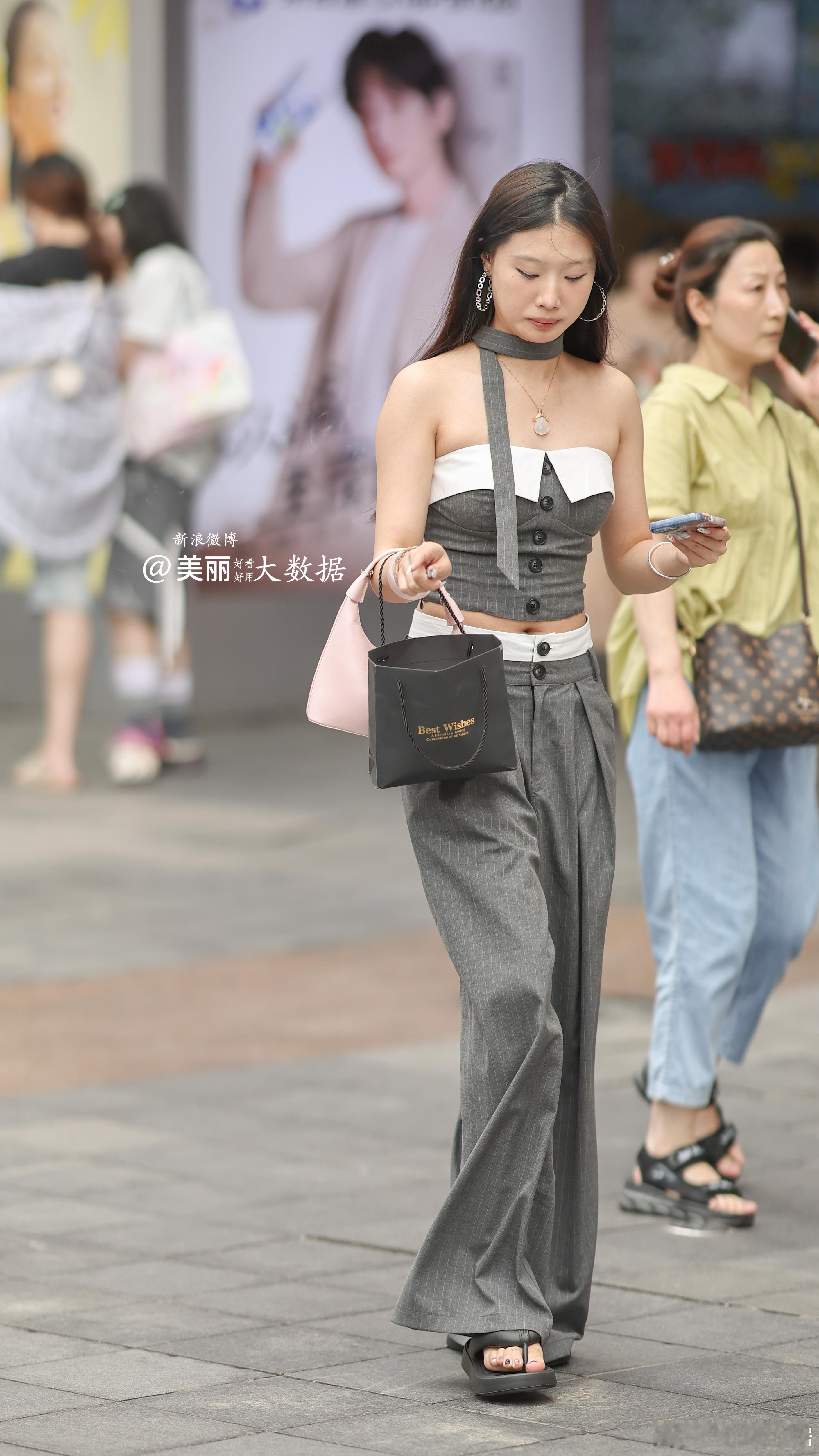中午吃点撒？​​​
