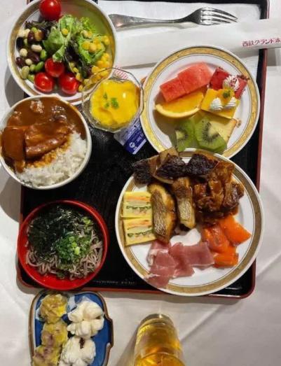 日本这次是真有点下不来台。爱知·名古屋亚运会还没开，中国队的“吃饭问题”已经先把