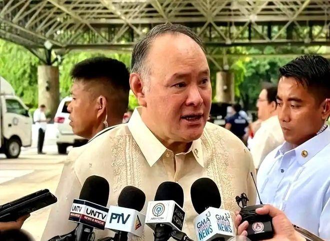 越界了！菲律宾防长亲自调遣现役军人抓捕普通中国务工人员，中方直接定性这是性质恶劣