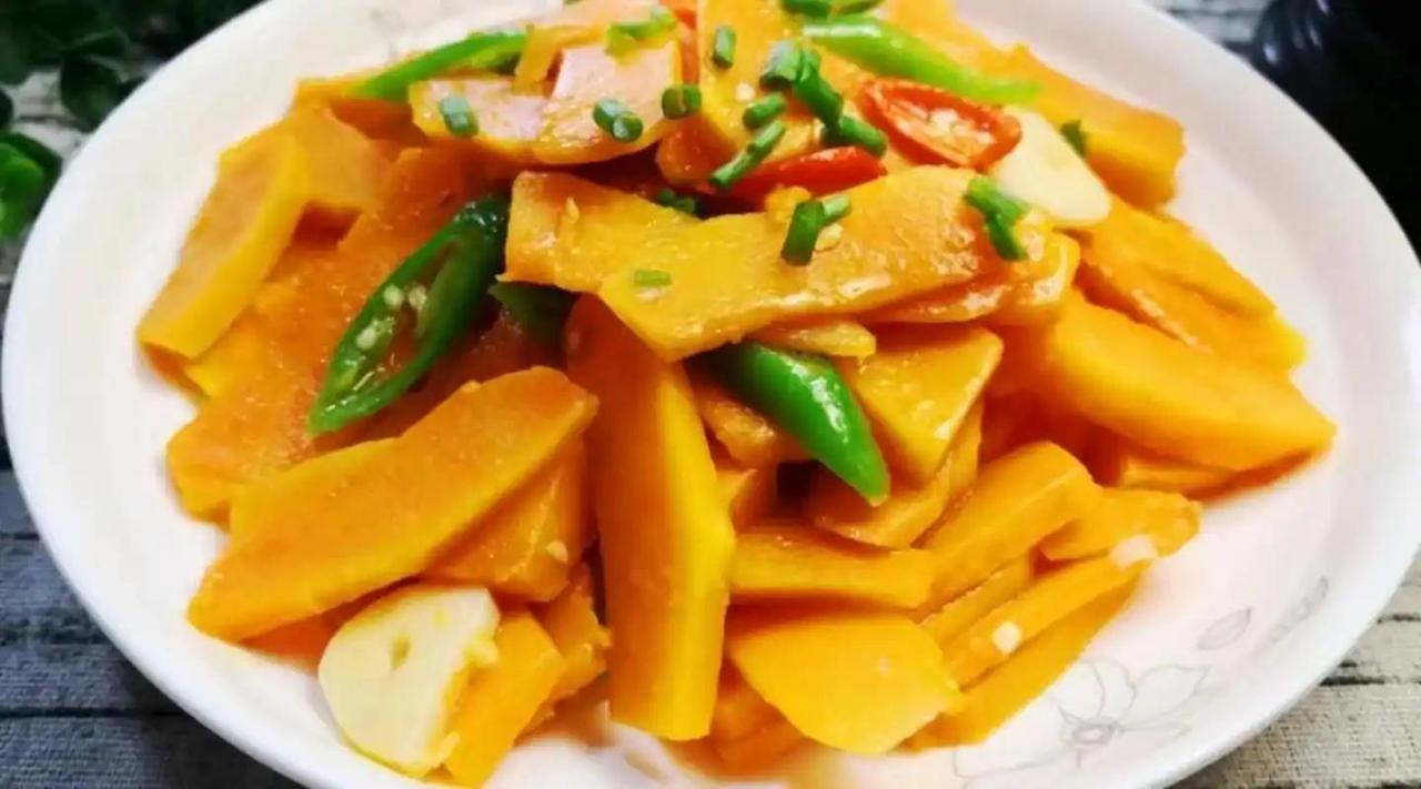 南瓜尽量少吃，最好不吃，尤其是3类人，大多数人不清楚，需了解门诊那天来了一位