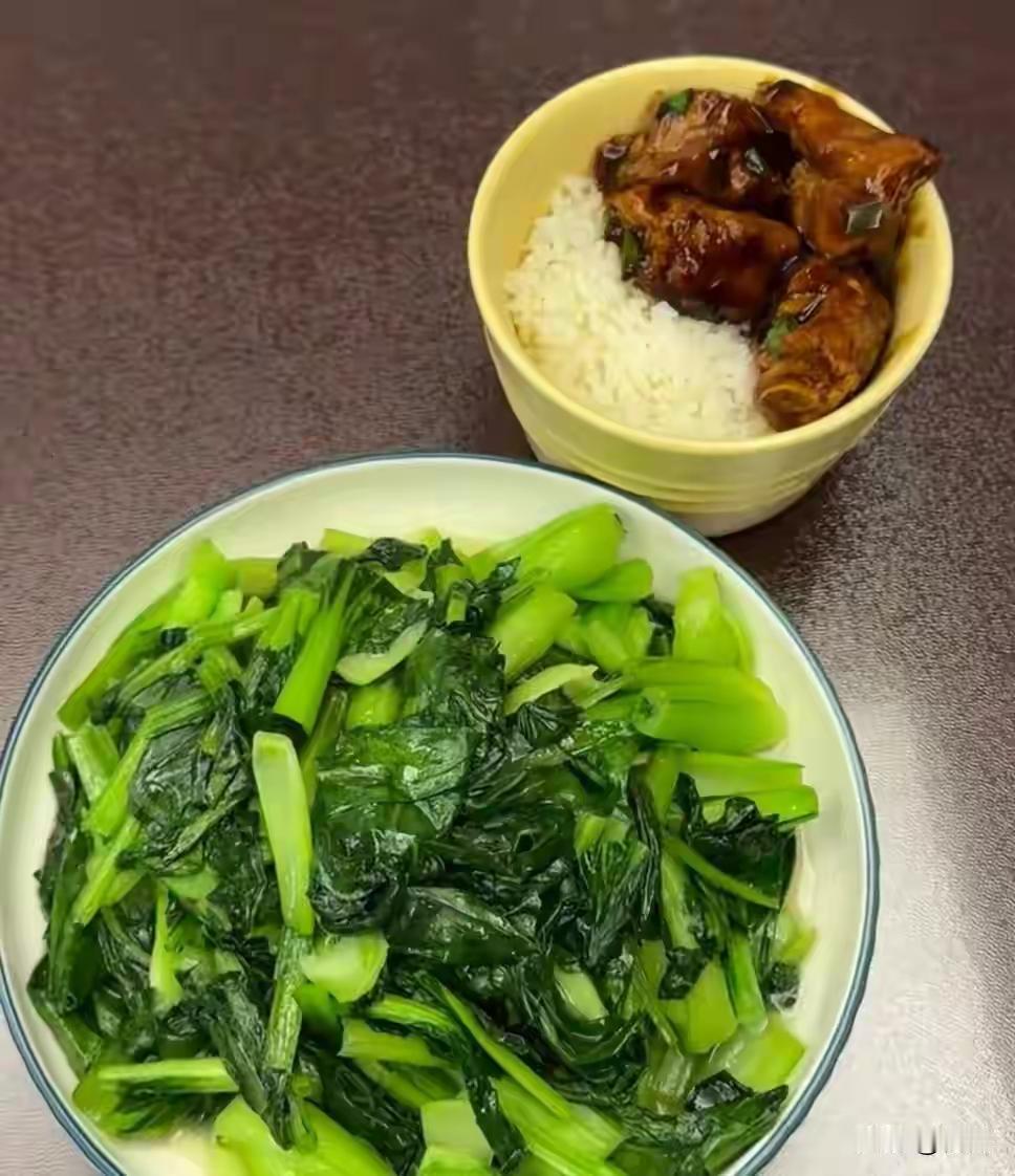 不起眼家常菜！吃1斤顶8杯牛奶15个鸡蛋，实打实补钙王者好的，收到您的开头。