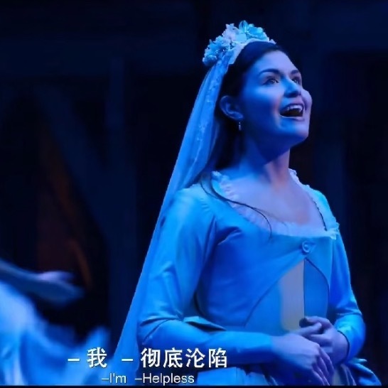 看迪丽热巴今晚造型的我belike爱看美女的有福了..helpless迪丽热巴