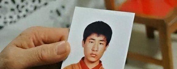 办案的人上来就问：“你大晚上去女厕所干什么？”一句话，就把“见义勇为”变成了“心