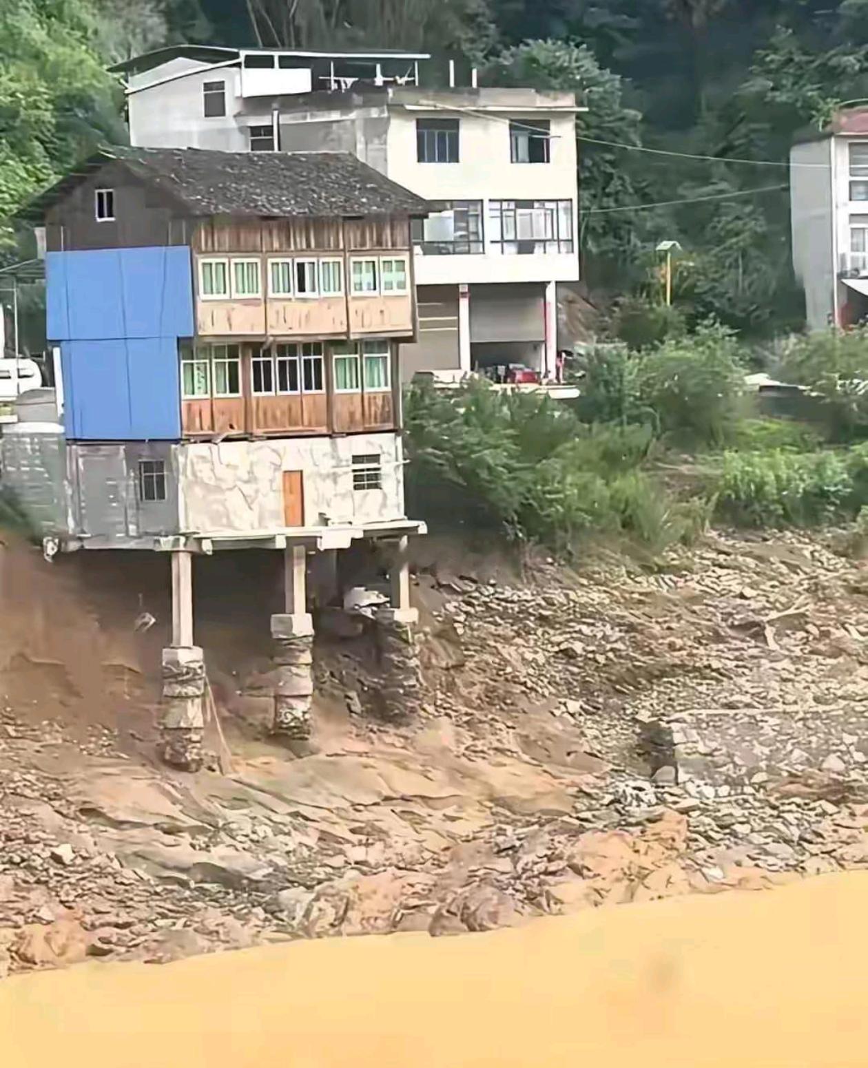 作为房东这样晚上睡觉能睡踏实吗！