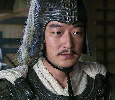 东吴丞相陆逊被迫退休养老后，孙权多次下旨斥责，不是骂陆逊沽名钓誉，就是翻旧账，痛