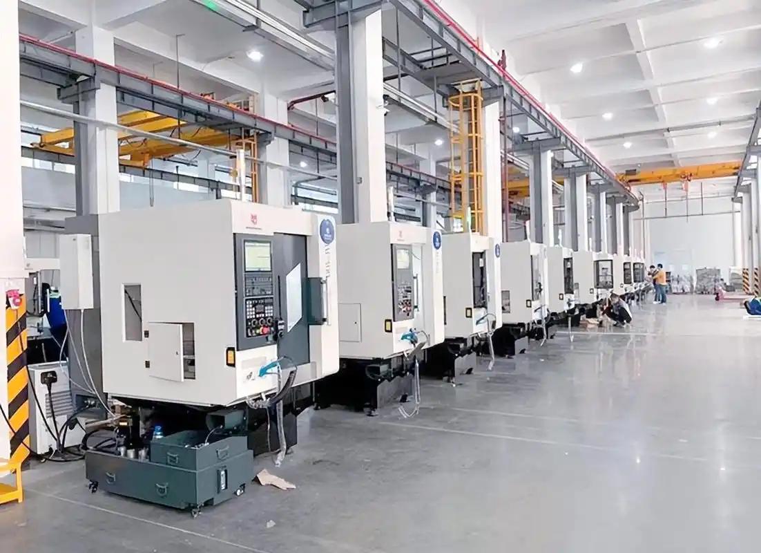 昨天刷到一个反差极大的数据：2025年中国机床出口竟然超越了德国，登顶世界第一！
