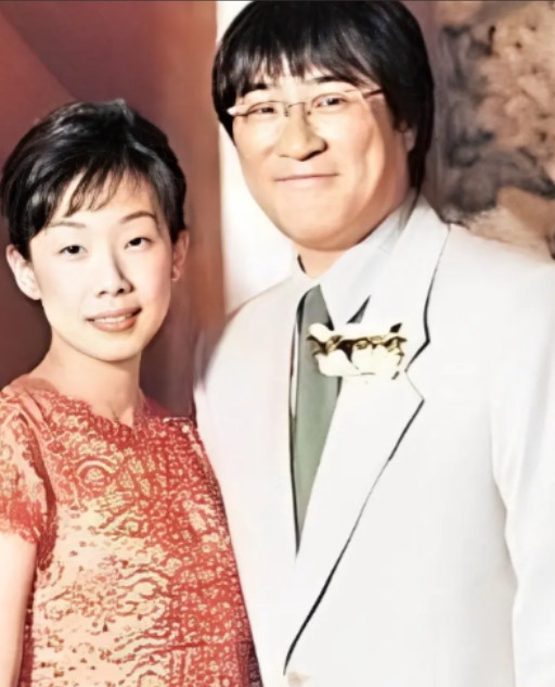 2003年，林忆莲向李宗盛提出离婚，李宗盛坦言：我年近半百，却要妻离子散，真的是
