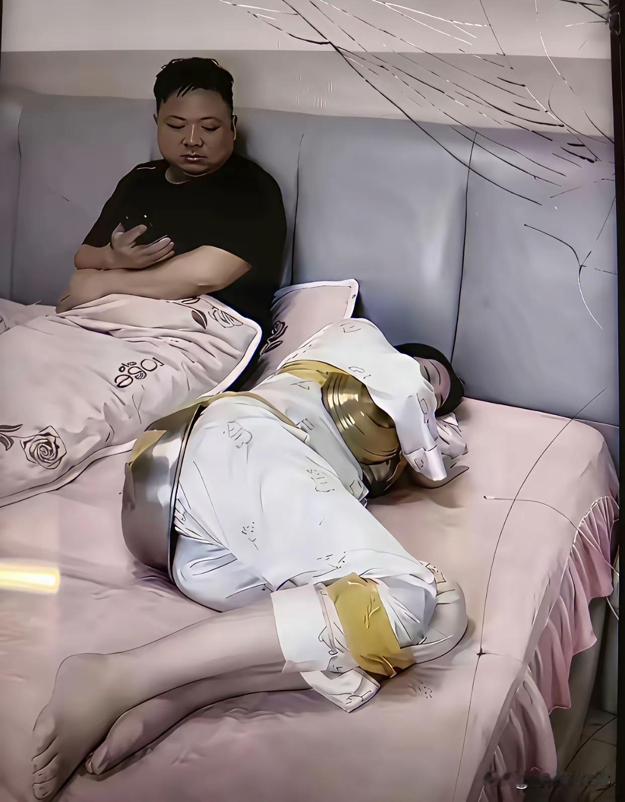 大哥的眼神很无奈[无奈吐舌]