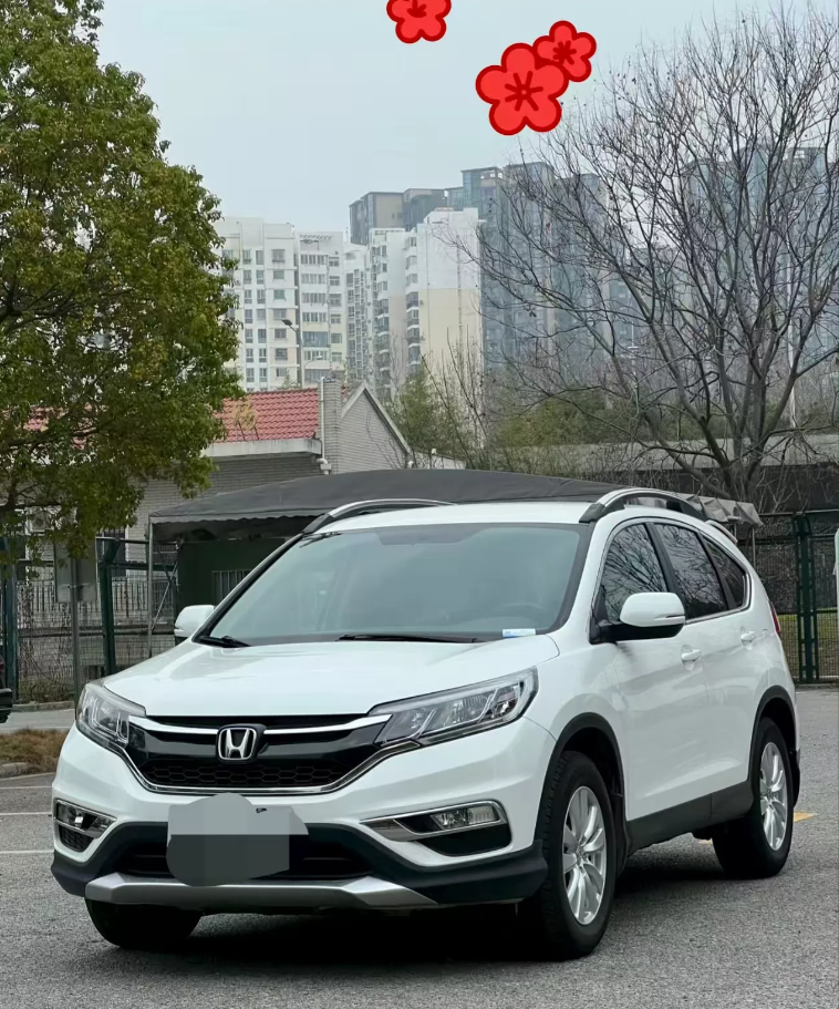 2.2万收了辆本田CR-V，这下真是赚大发了。当然，这个价格肯定是亲情价格。这