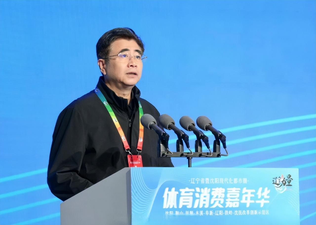 安东尼奥未来还会收到足协主席宋凯精心准备的一份大礼，事关他能不能执教05国奥队，