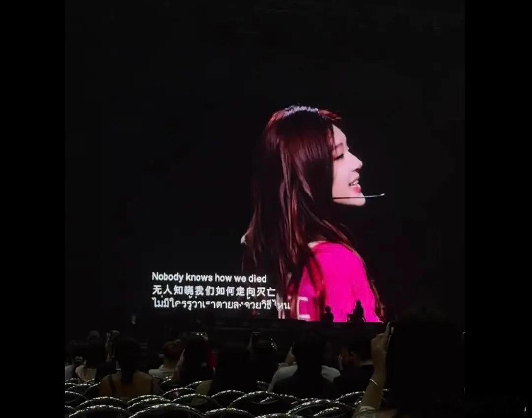 🥩这个侧脸。。