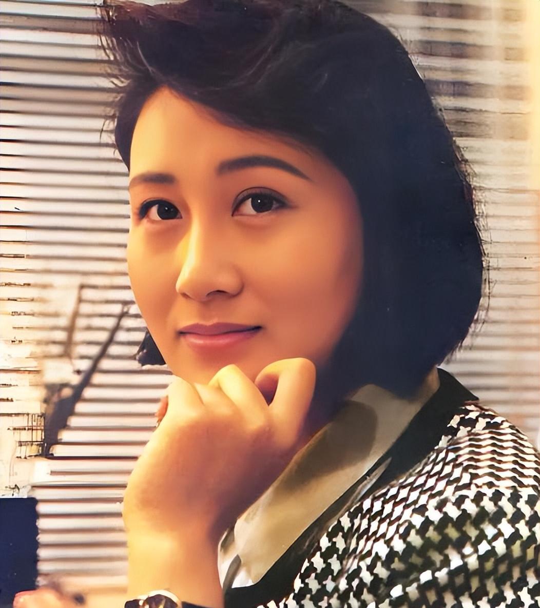 1996年，张凯丽听闻婆婆要来住，大手一挥，想着单独给婆婆买个房，谁知，丈夫却坚