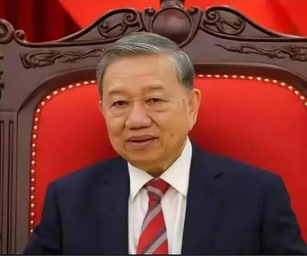 越南突然宣布！ 8月14日越南突然出手买了100万桶美国石油，还是11月才到