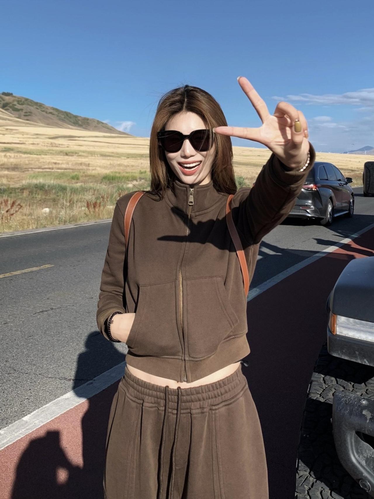 秋季必备高级感穿搭！高级感秋季工装卫衣两件套来啦！宽松版型超显瘦，韩系风格超适合