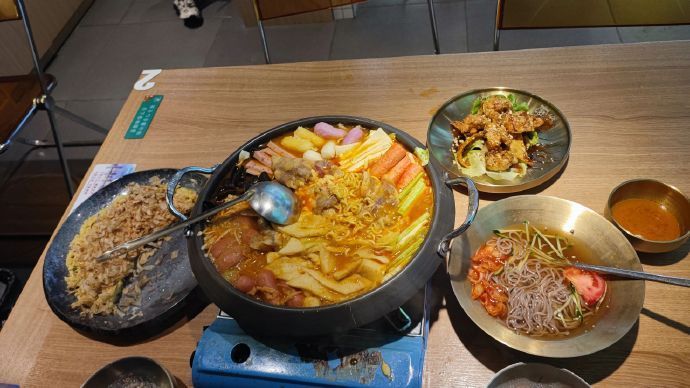 不知道哪里不对劲就是很难受