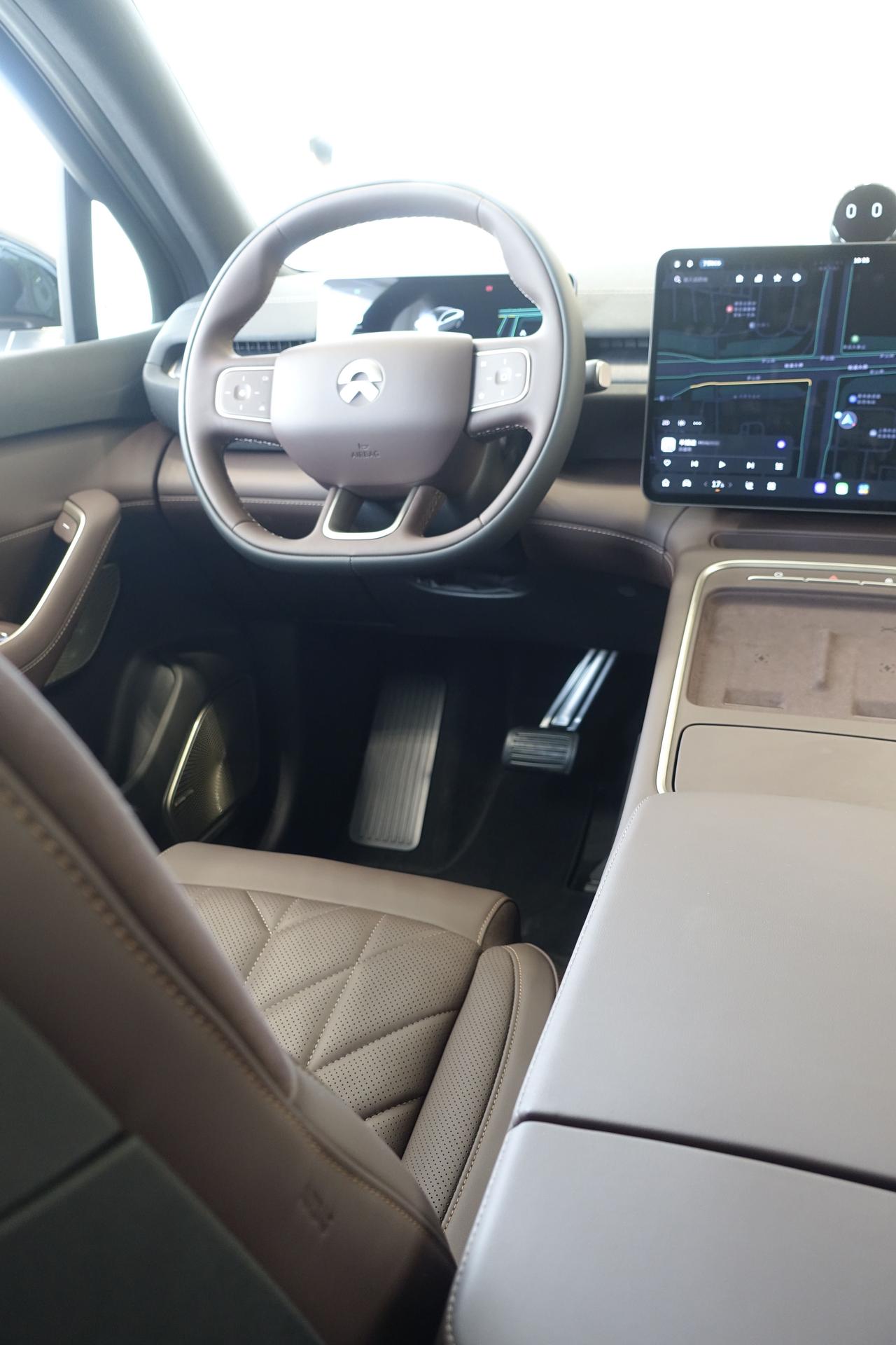 带着BBA车主去看蔚来新ES6,真的该换了平时我自驾比较多,热衷于发一些出去玩