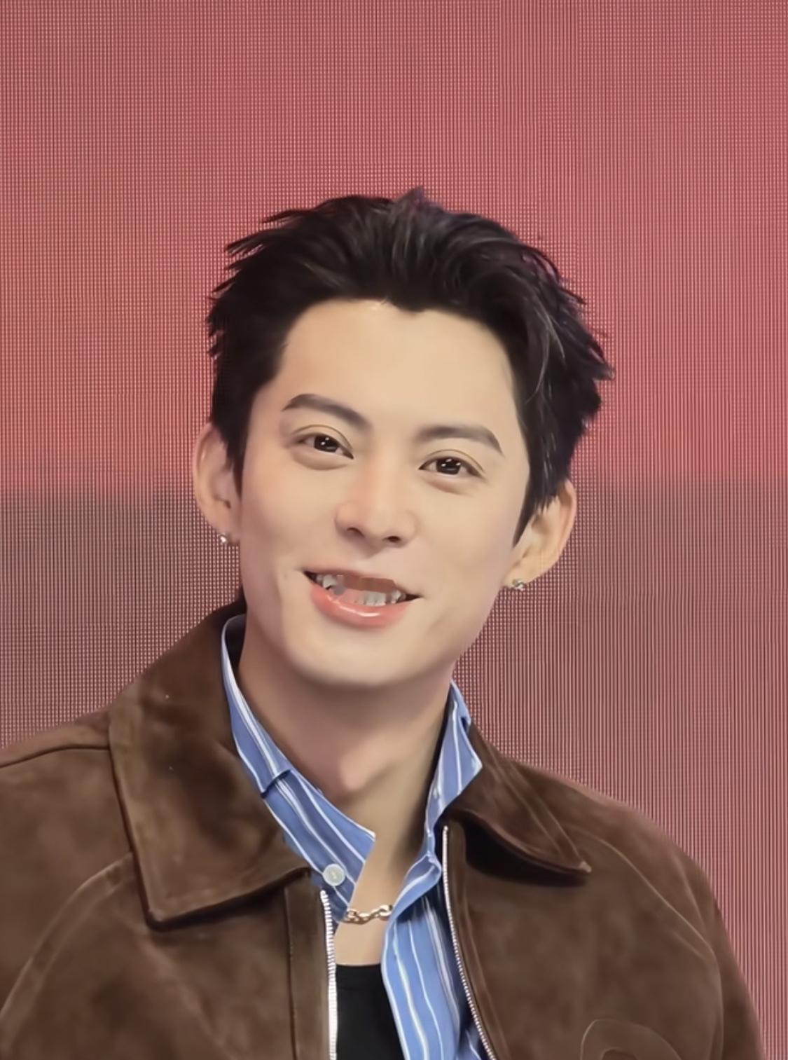 任敏说王鹤棣是她精神上的妈妈，在黑夜告白采访中。其实严肃的认真分析一下，也是可