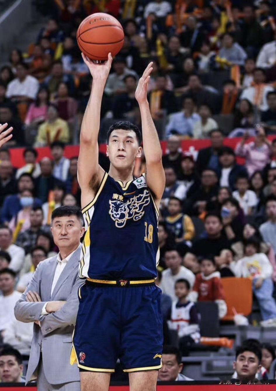 再好的教练也有黔驴技穷的时候，比如昨天晚上的杜锋！昨天晚上，广东东阳光男篮与宁