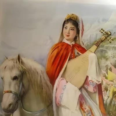 王昭君23岁时，丈夫刚去世，继子就冲进帐篷一把搂住她！王昭君瑟瑟发抖，给了他一巴