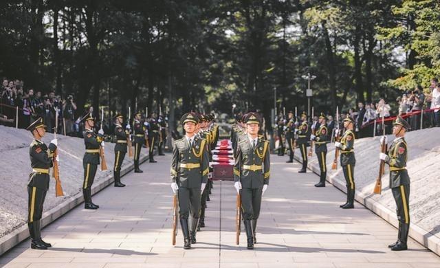 为什么归国的志愿军遗骸都是从韩国回家的，而不是朝鲜？首先得清楚，志愿军烈士的遗骸