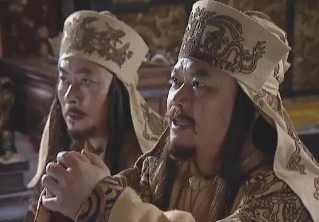 杨秀清算不算得上一个雄才大略的人，尚有争论。这场持续了十四年的农民运动，一半