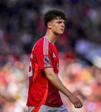 邮报CW作为卡灵顿5000万镑升级改造项目的一部分，一线队训练楼内新建了一间专为