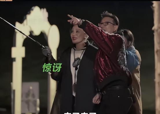 又恋爱了？2025年6月18日晚，汪峰宁静参与综艺放出最新片段，二人紧密牵手，恋