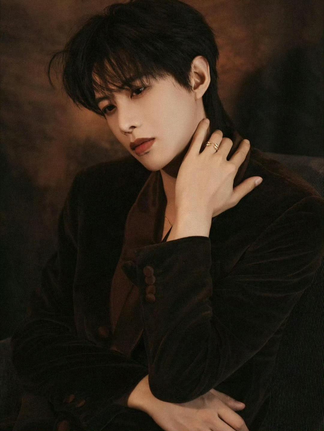 何健麒直播说想退圈了并不是因为觉得演短剧太累而是因为人红事非多何健麒应该是