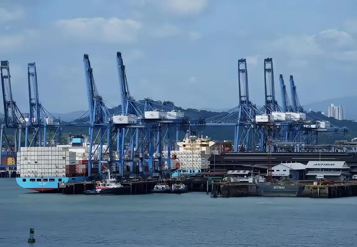 长和集团正式宣布，2月4日，长和集团正式发布公告：针对巴拿马最高法院裁定旗下子