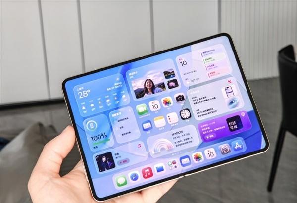 【折叠屏iPhone屏幕维修费曝光】苹果首款折叠屏手机iPhoneUltra临