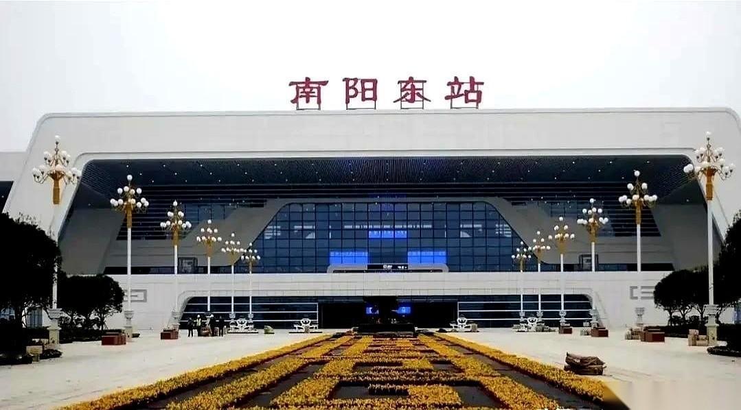 传了这么多年的南信合高铁，终于不只是动动嘴皮子了。1月29号，招标公告直接挂了