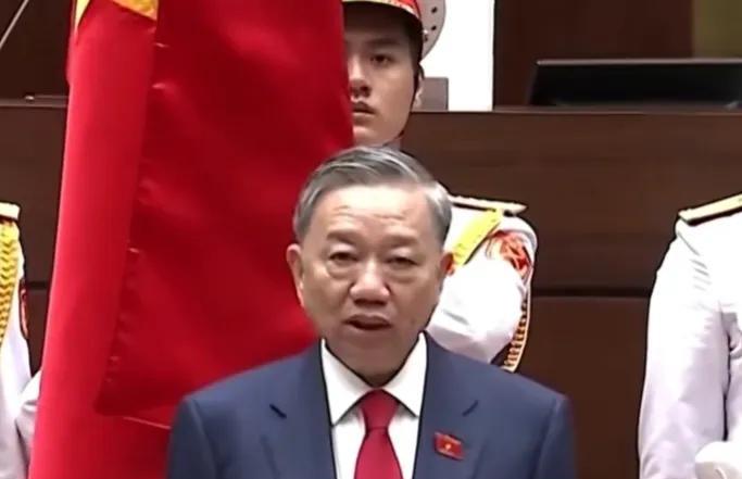 近日，越南是极度震惊、失望、愤怒。做为最早向美国跪舔的越南，本以为与特朗普签属的