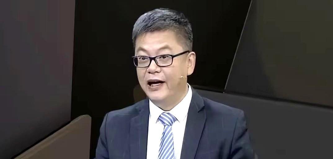 勇士109-106险胜火箭，苏群点评句句扎心！勇士赢球就两点：巴特勒硬刚到底，格