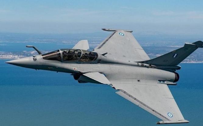 F-414三倍报价！美国对印度玩"杀猪盘"，五代机项目当场卡脖印度心心念念的国