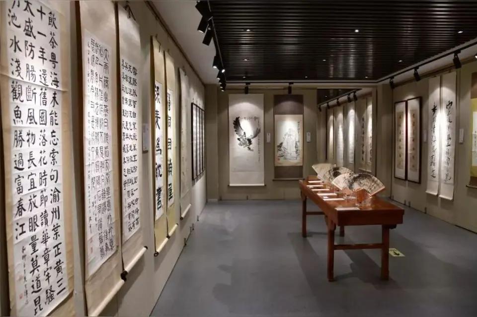 全国山河一片红：一枚1380万的传奇一枚邮票能值多少钱？2018年11月22