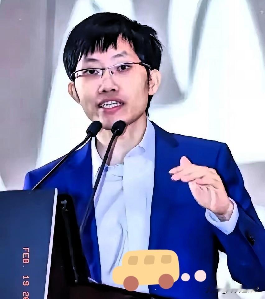 一觉醒来，中国和全世界都沉默了，万万没想到，梁文锋又一次刷新了世界记录。​