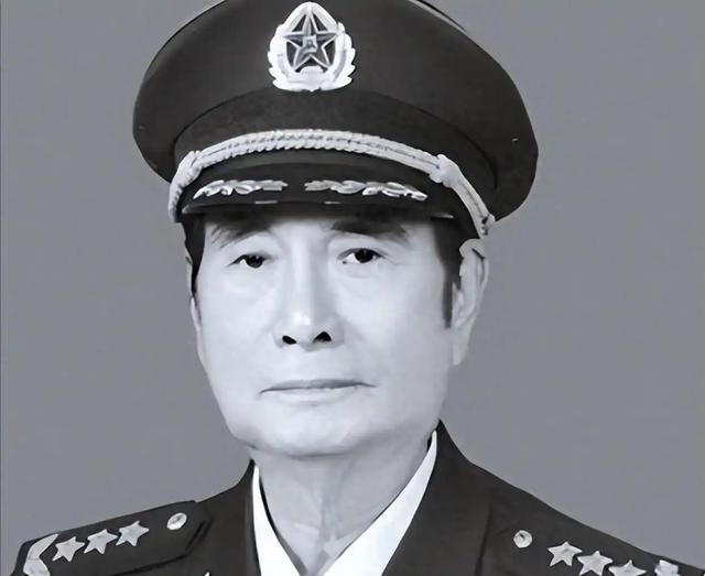 1995年，张万年刚上任军委副主席，头一件事，是查毛主席儿子家的药费单说：“毛主